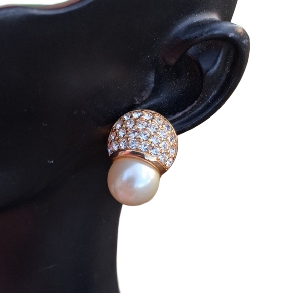 Swarovski Jewelry - VTG Swarovski Pearl & Pave Crystal Clip-On Earrings Gold Tone Swan Logo